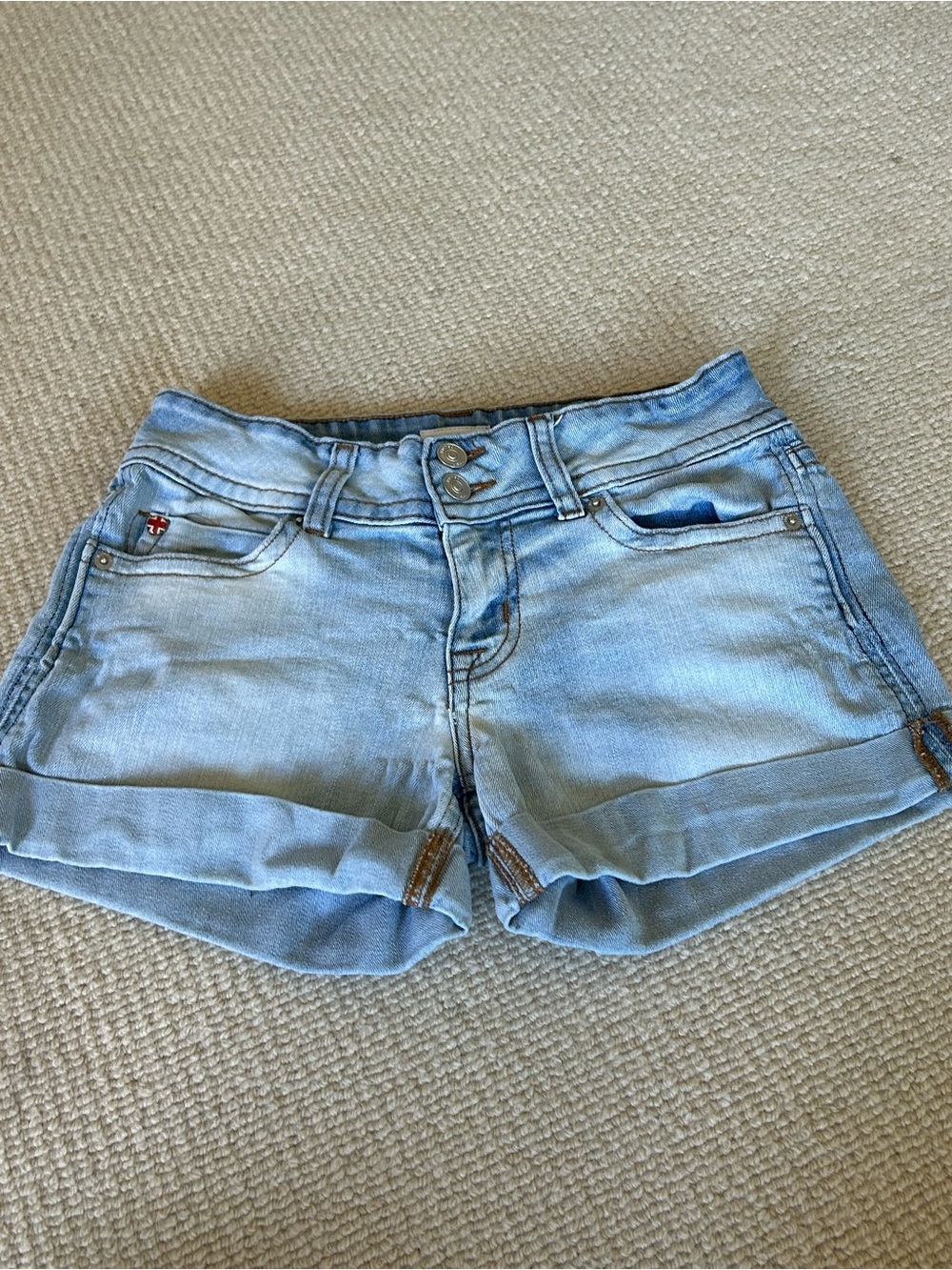Hudson Jeans Light Blue Cuffed Denim Shorts size 25